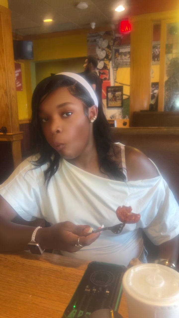 @Caramel loving her life
