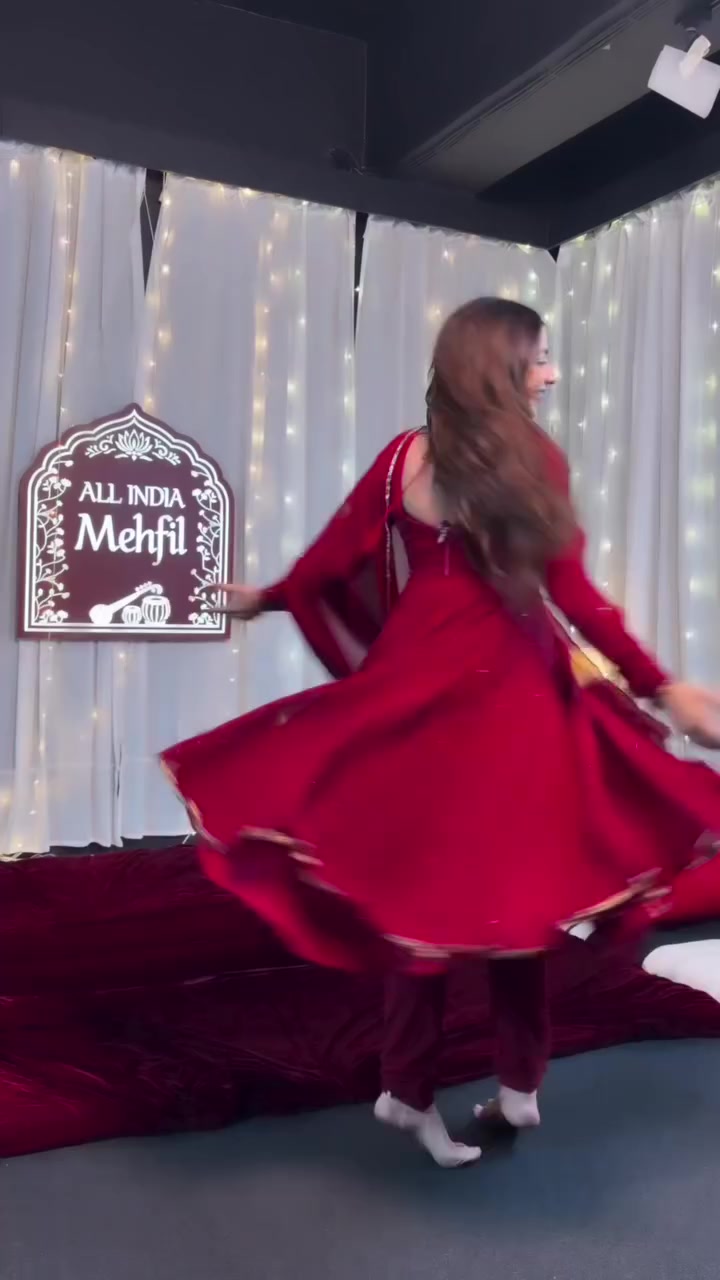 @Jasmine Sandlas