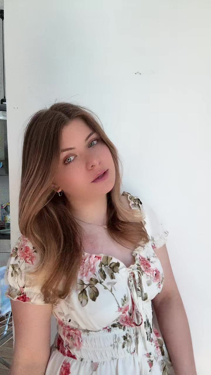 @julianeee_