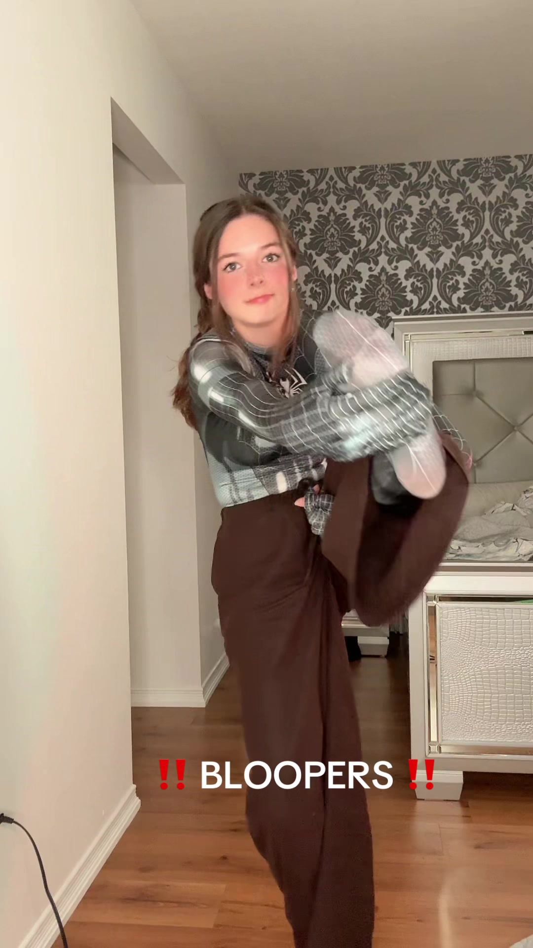 @EllaBloom