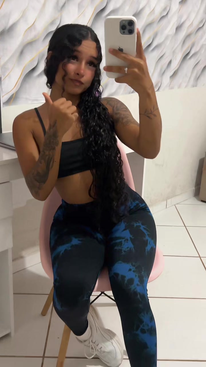 @00_laylinhaa