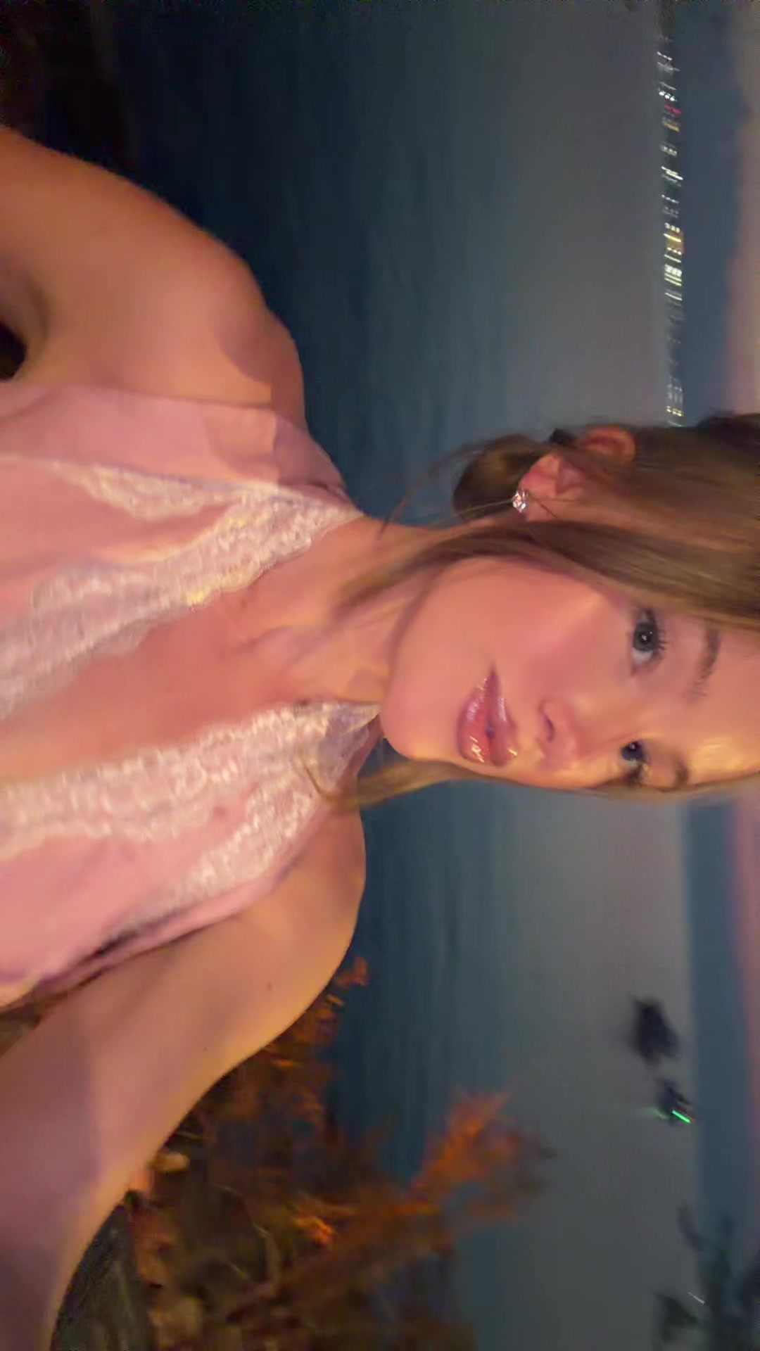@tg: itsselinya