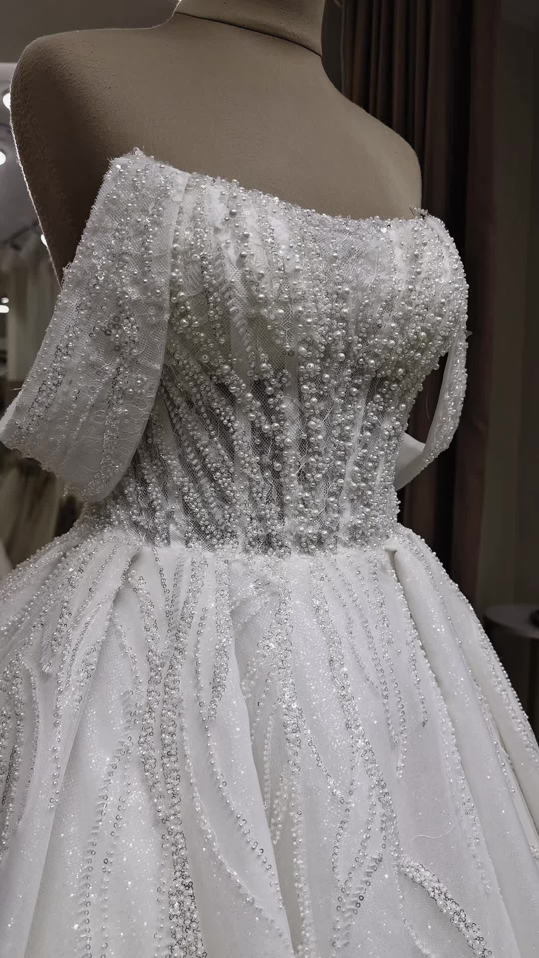 @vio.wedding.dresses