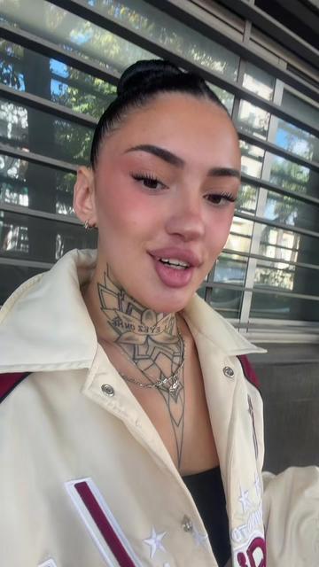 @Mia Rezanowicz 👸🏻
