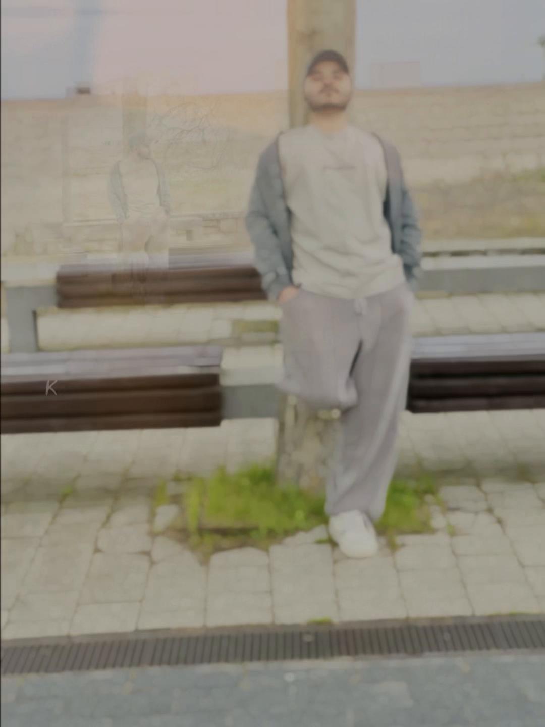@dimpleboy(sam)🇷🇴🇮🇹🇨🇭🇫🇷