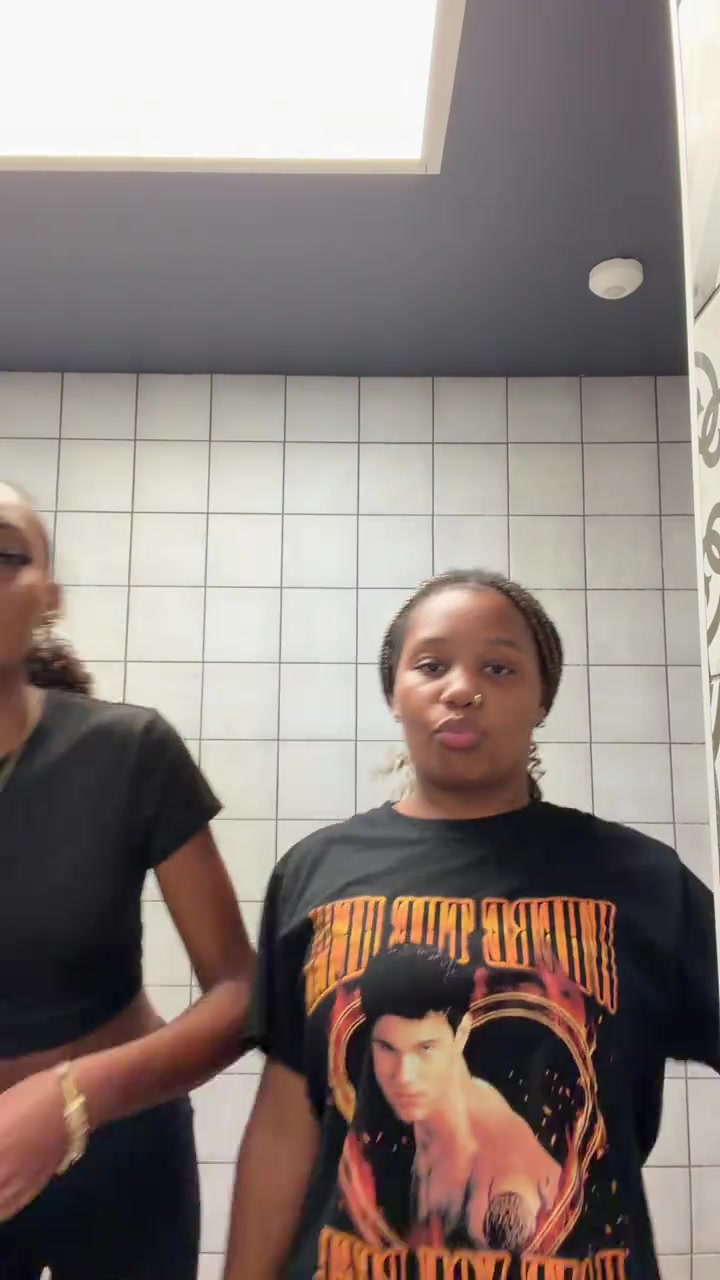 @sydneeecheleurmom