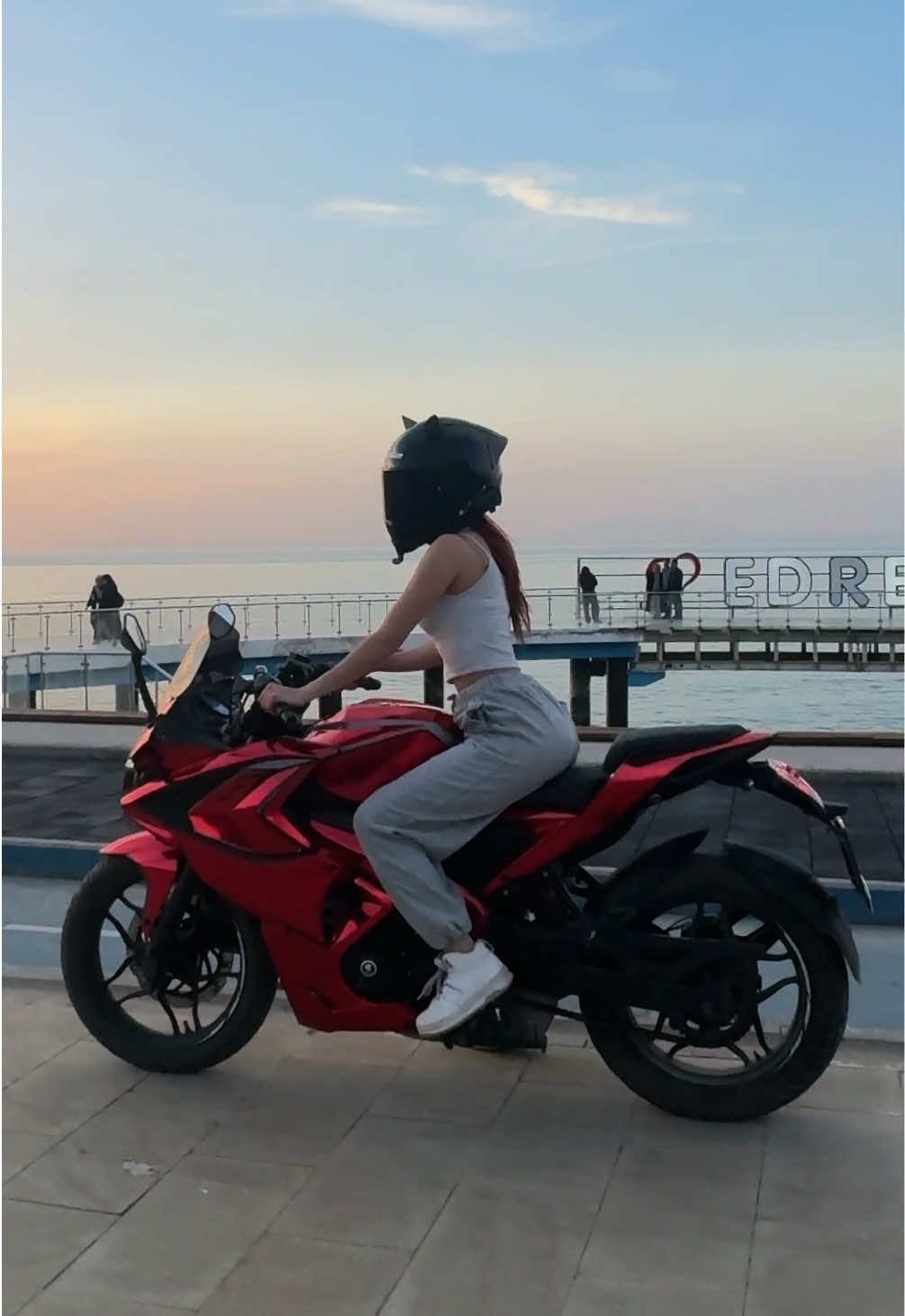 @Monalizisa