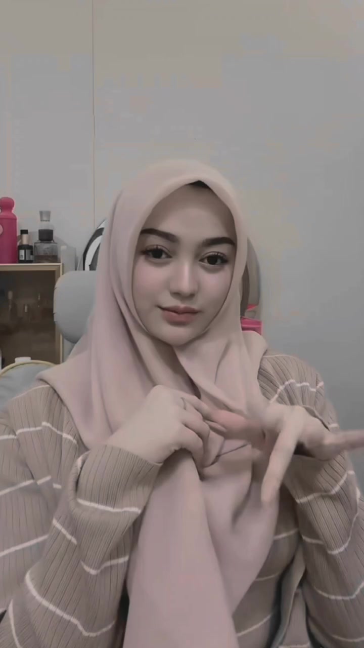 @فتاة جميلة