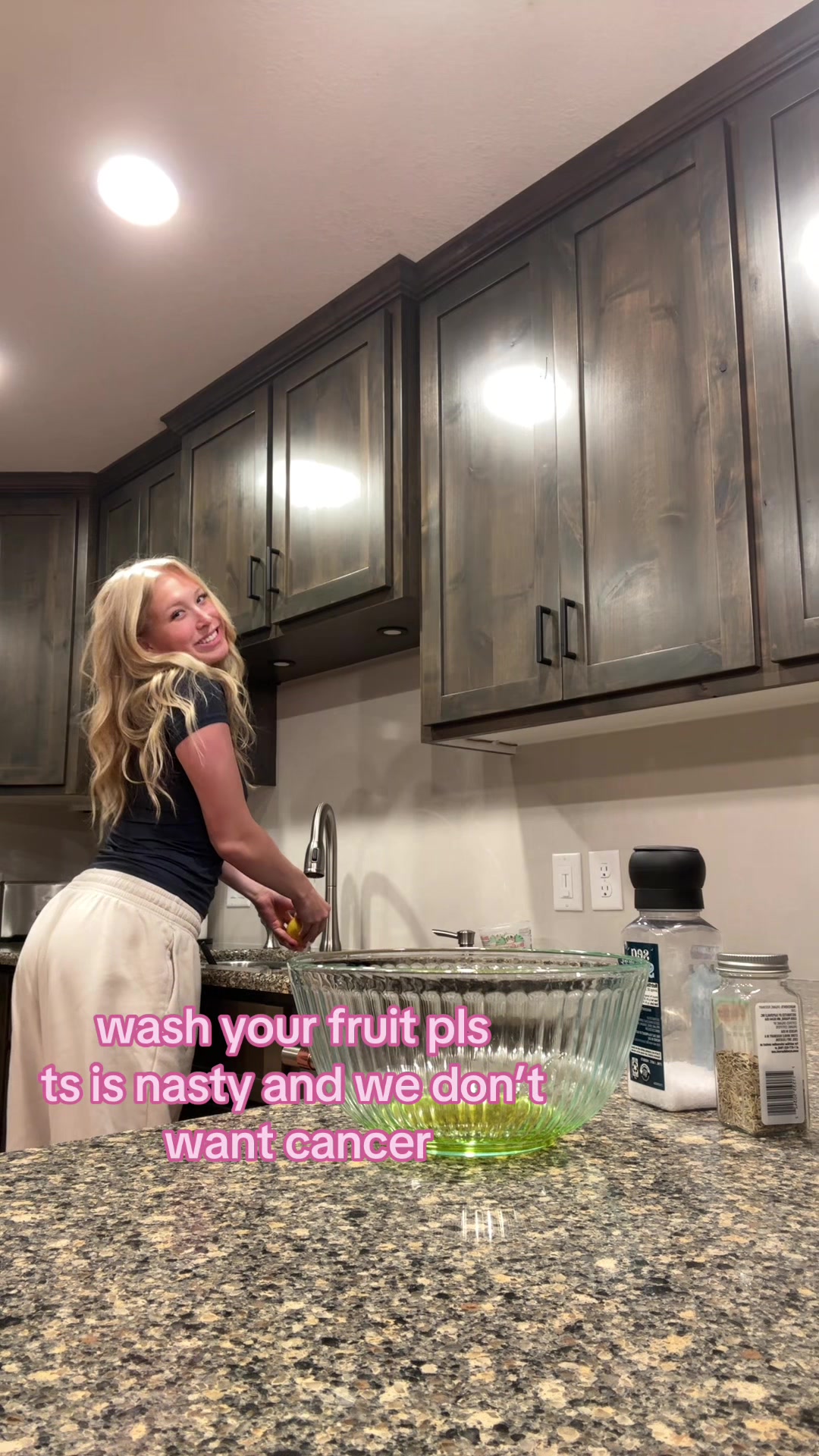 @notbellyspamm