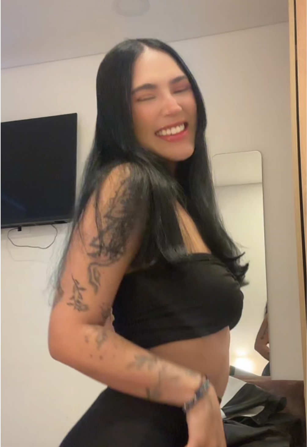 @Laura Londoño 🖤🃏