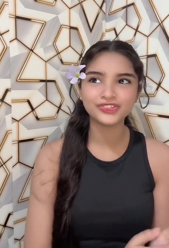 @Valentina
