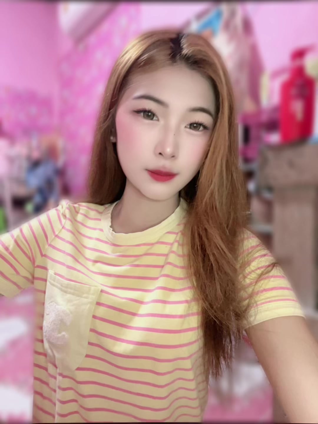 @โดนัทยังมีรู❤️🍩