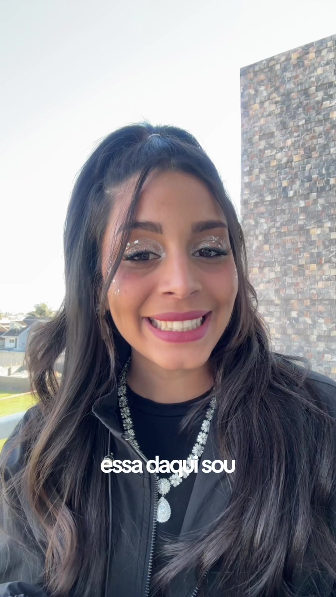 @Elena Ayala