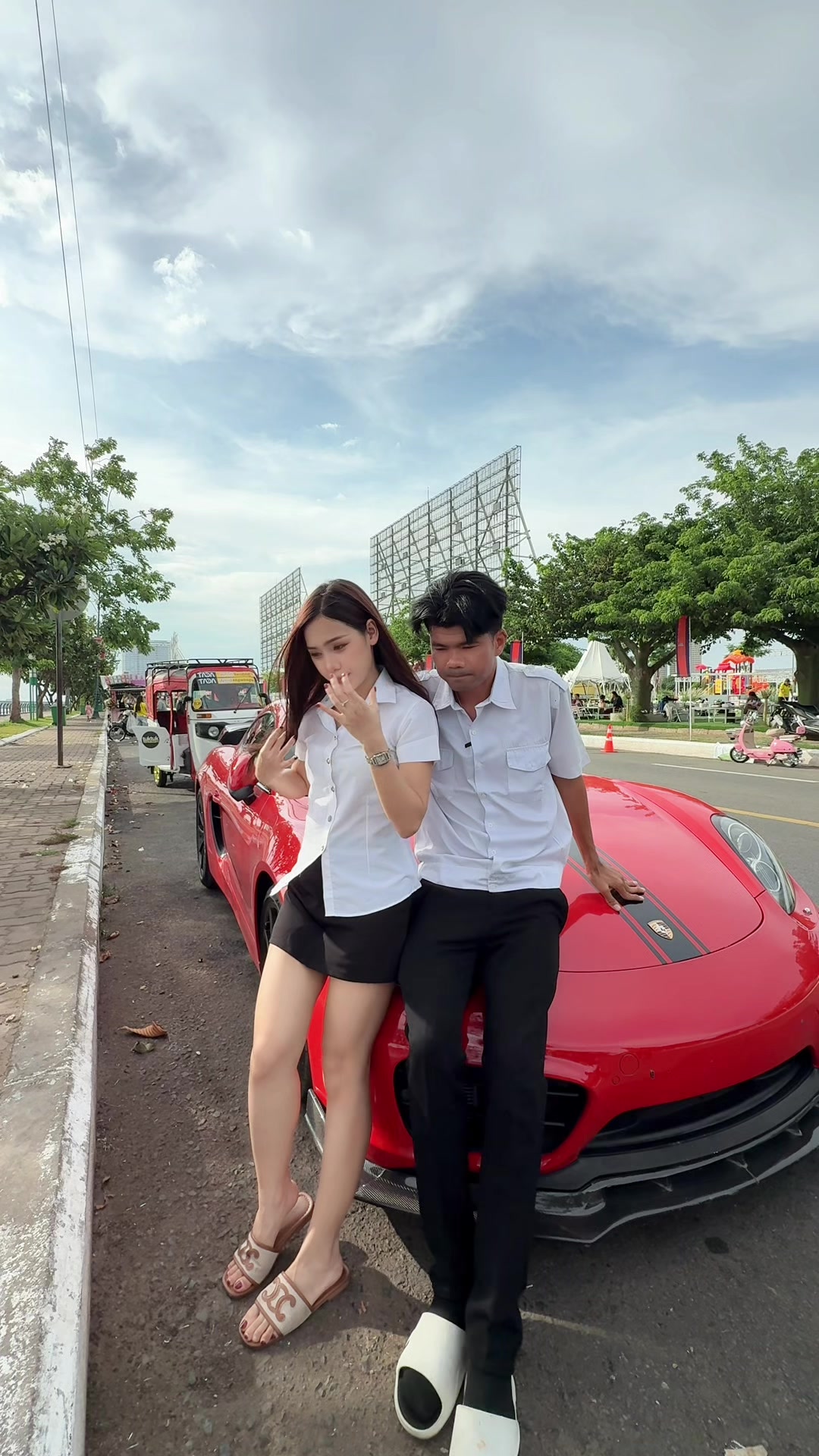 @PhanRong - ផាន់រុង