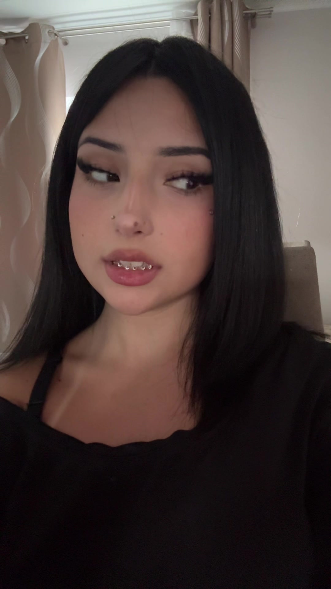 @naomi