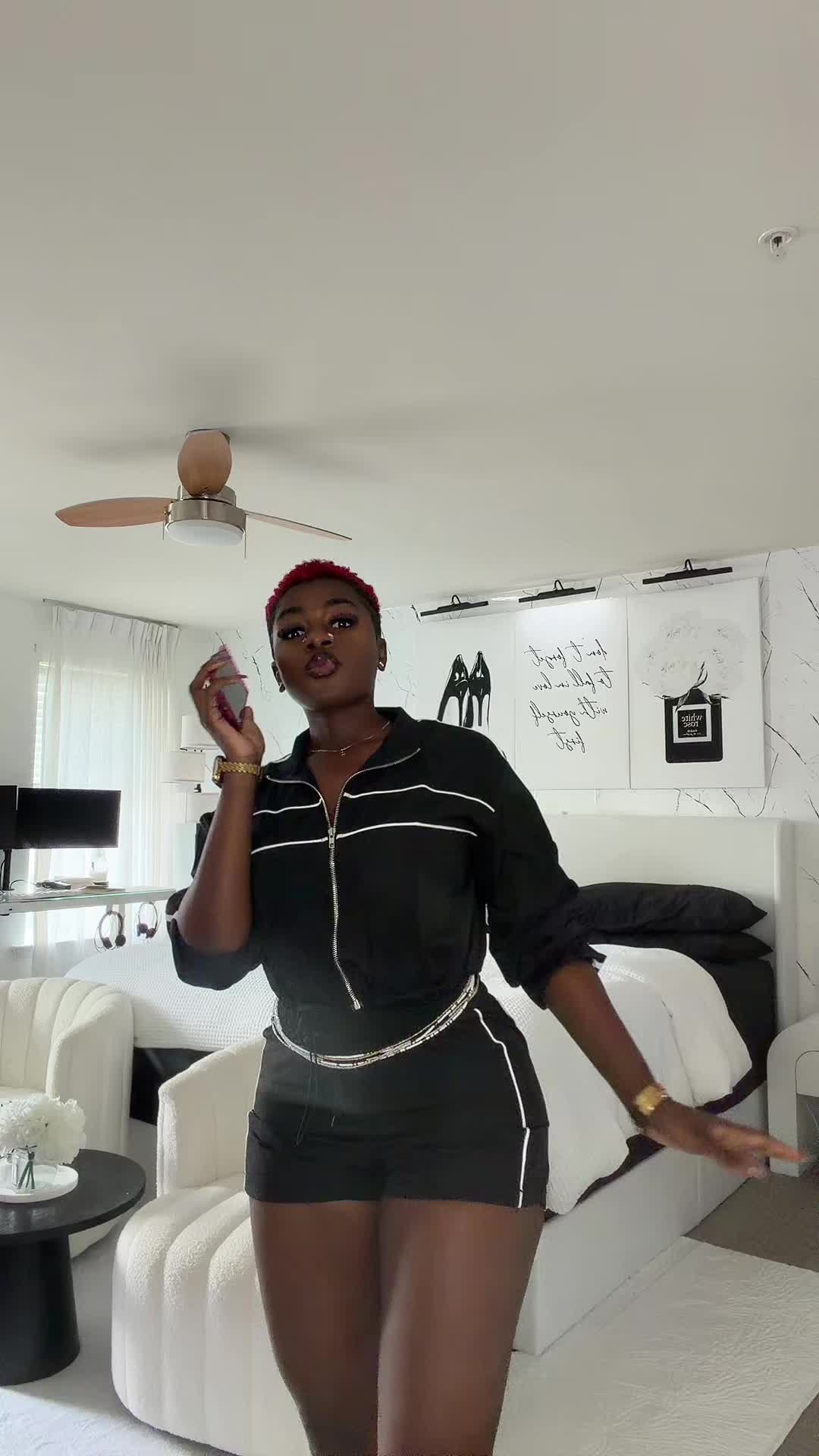 @cyndolly8