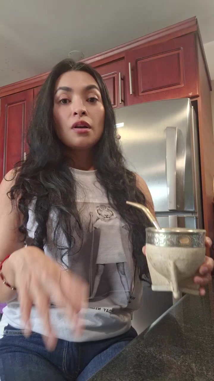 @Ana Cecibel González