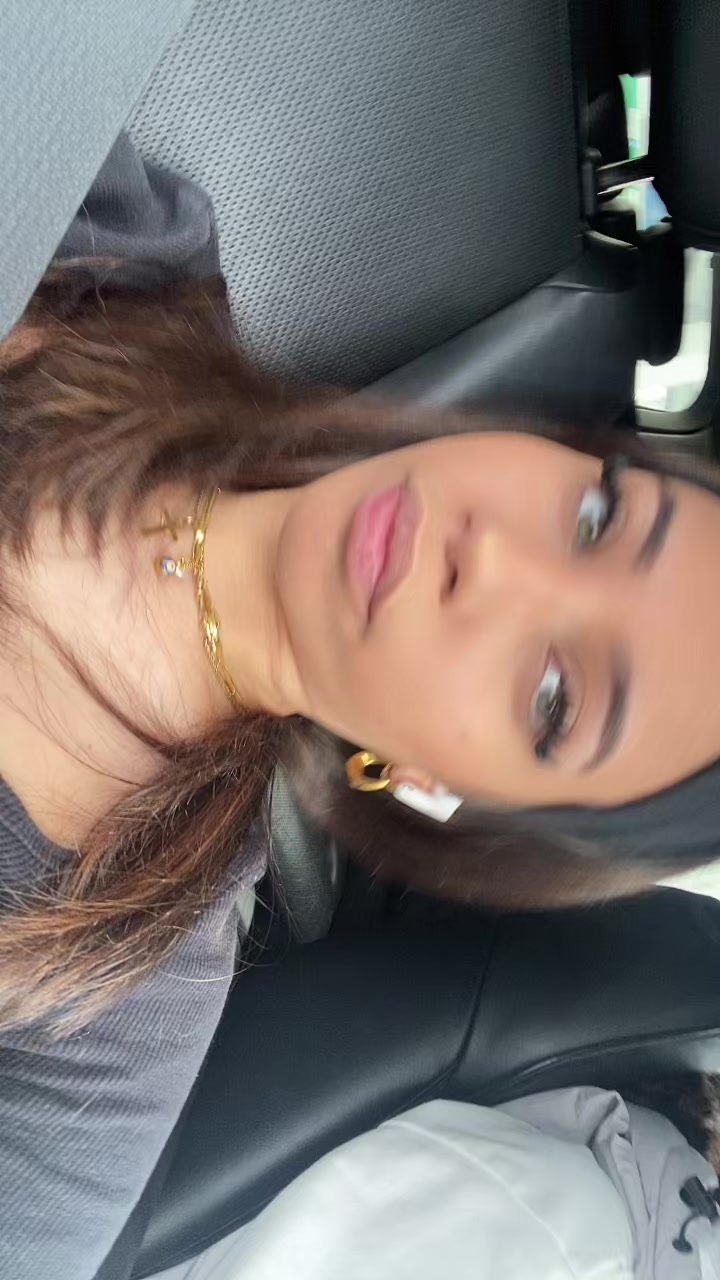@️