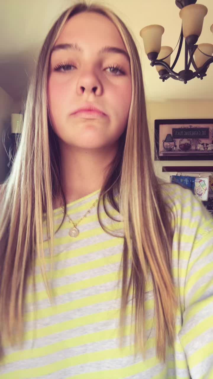 @ANNA💌🏐🥥🛍️🌸