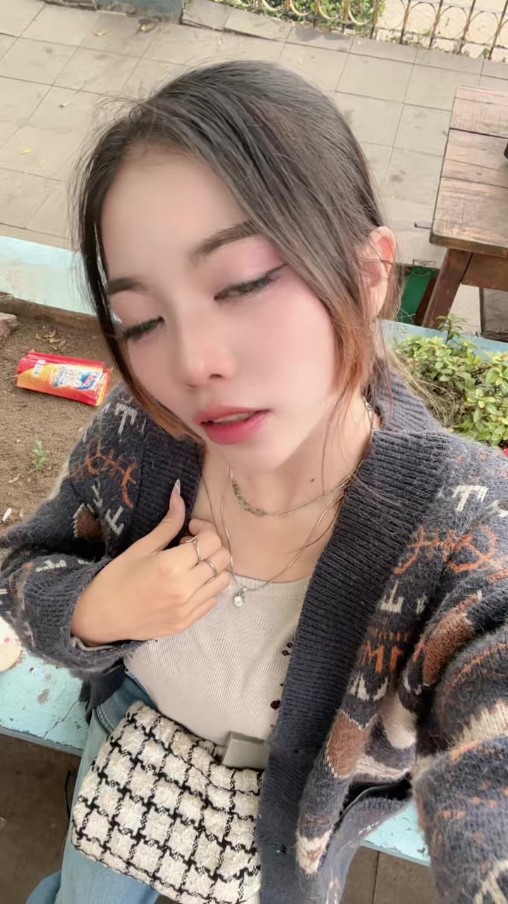 @cahya.pustika