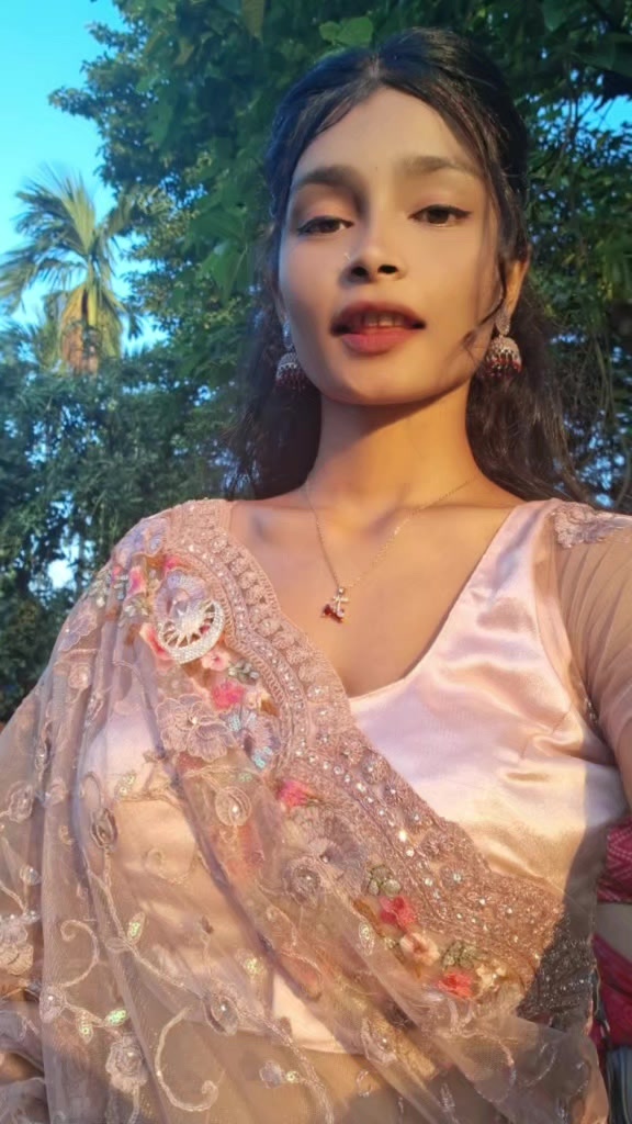 @Priyanka Rajbanshiᥫ᭡