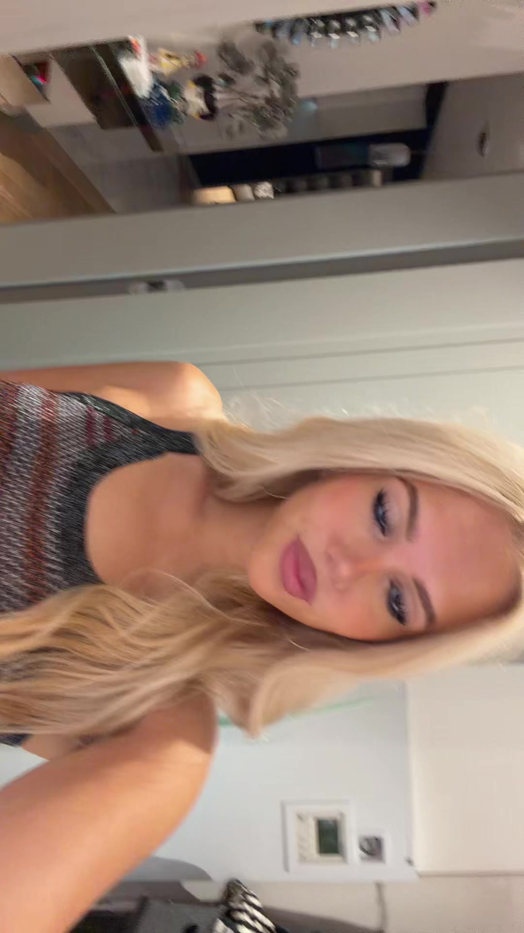 @Mia