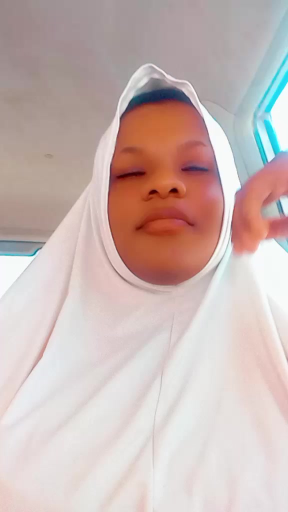 @AYOMIKUN 💕