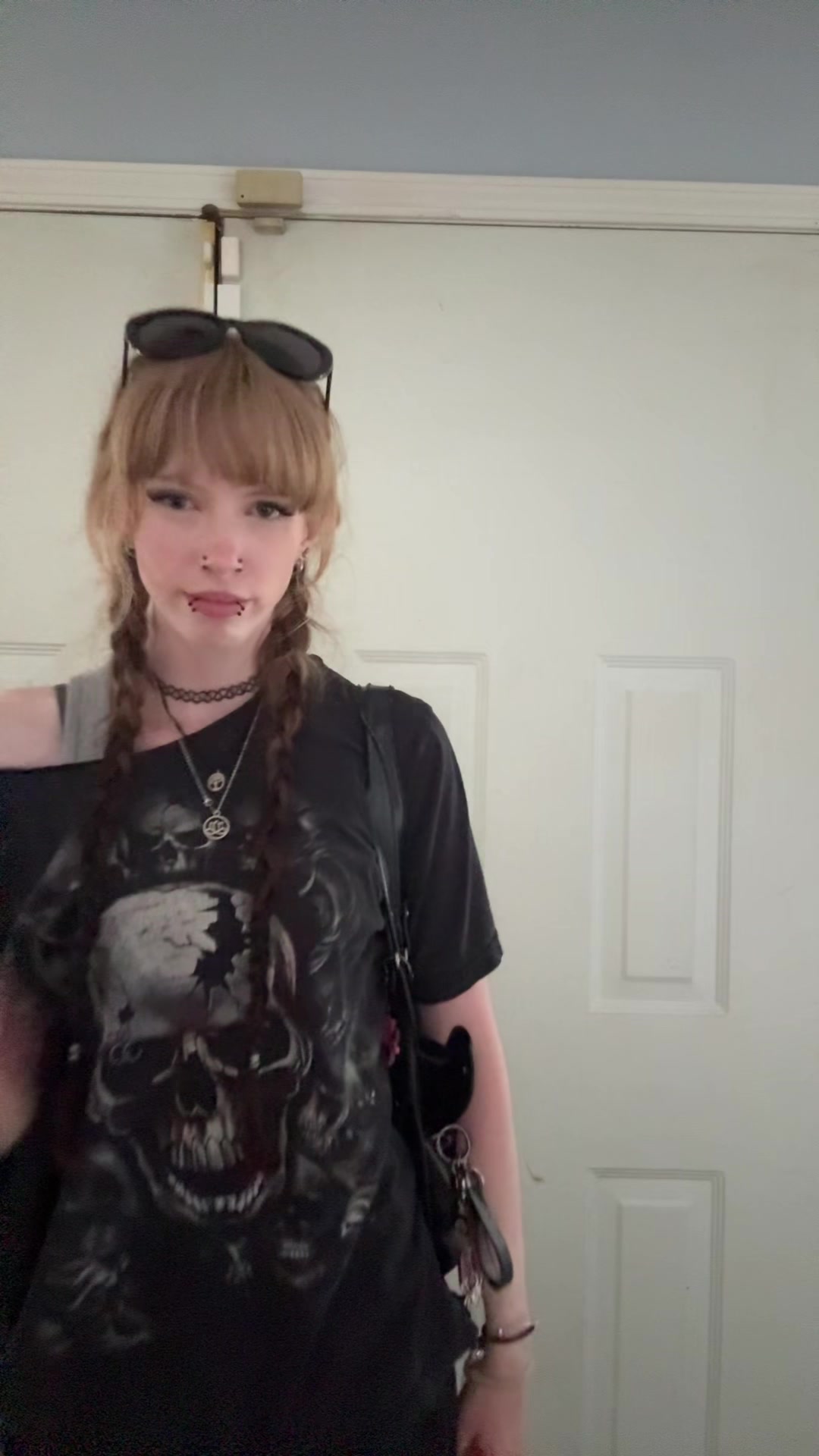 @v