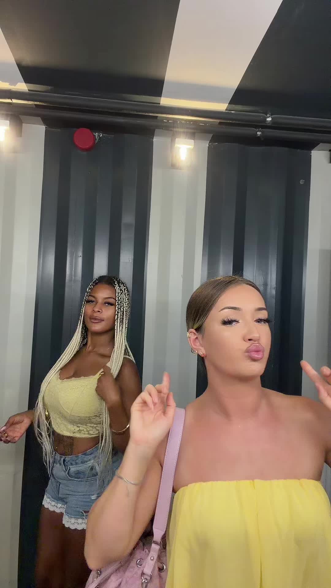 @livalyena