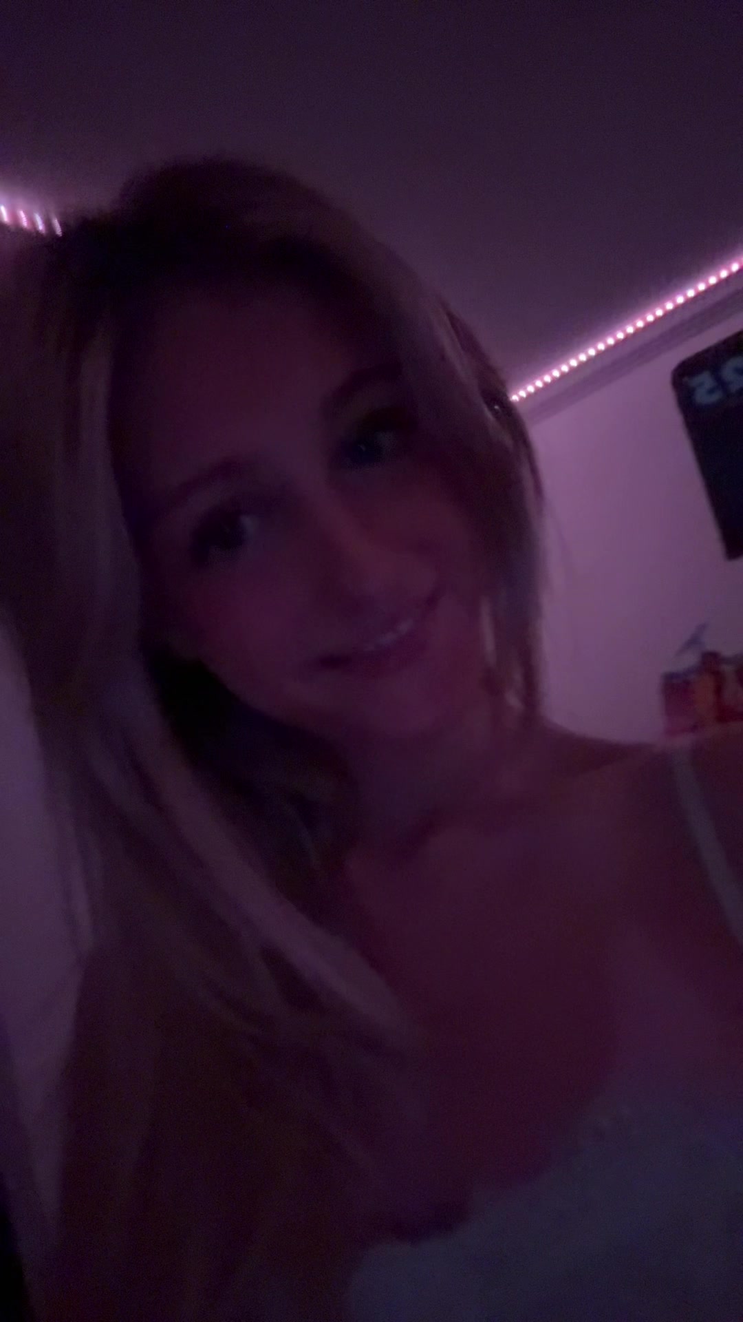 @anya