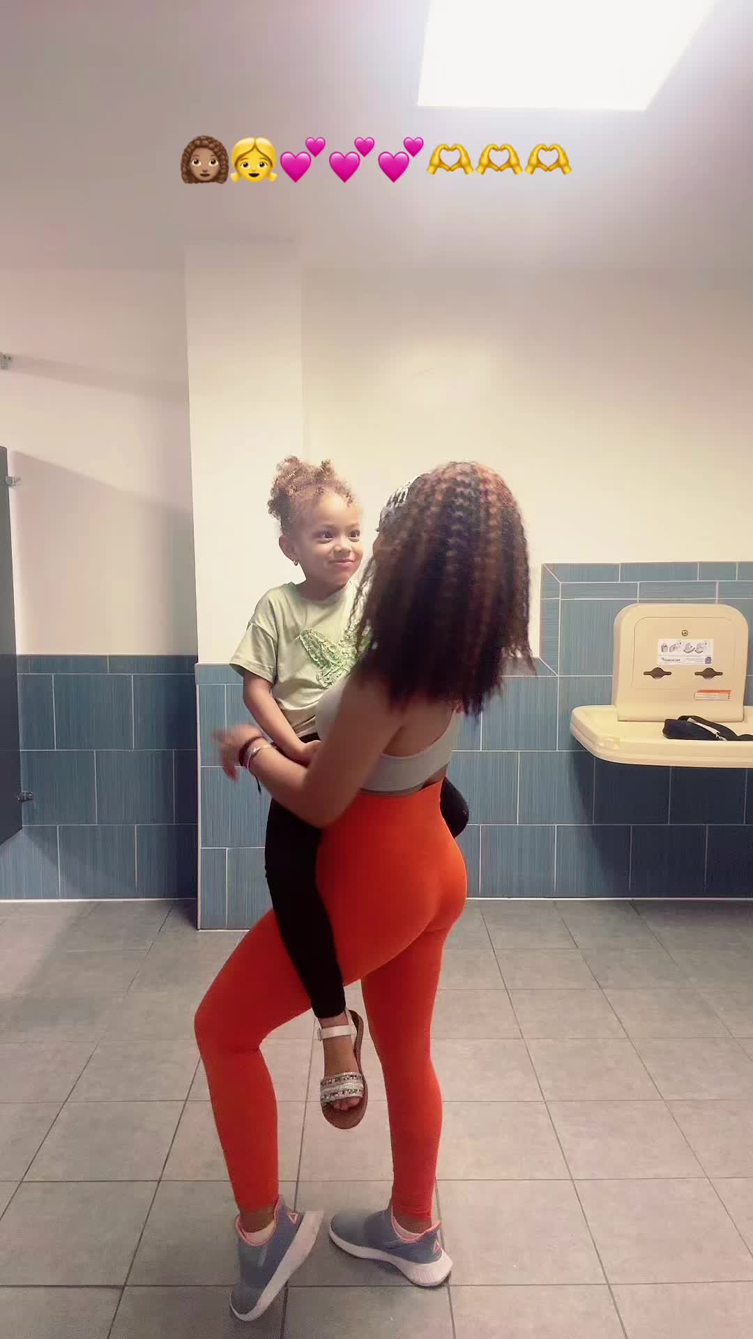 @Yudilove2👩🏽&zwj;🦱