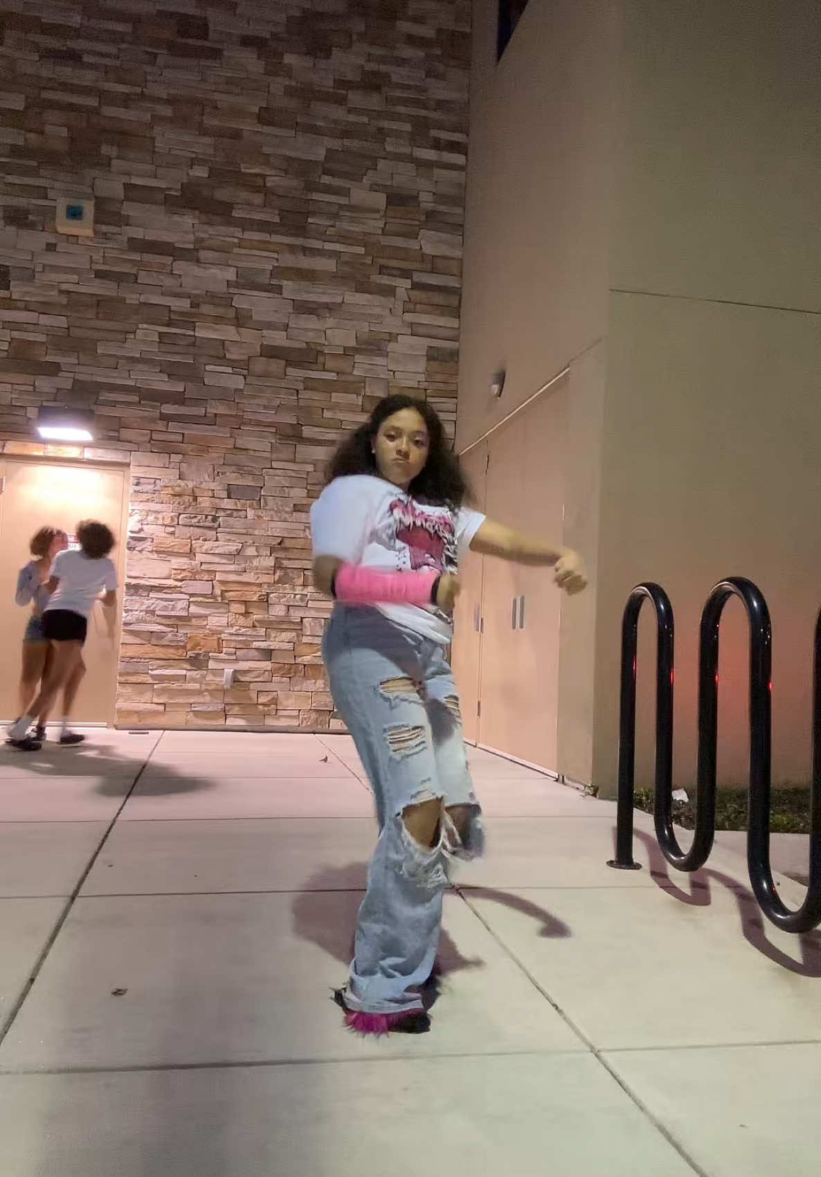 @cherrishandsavannah