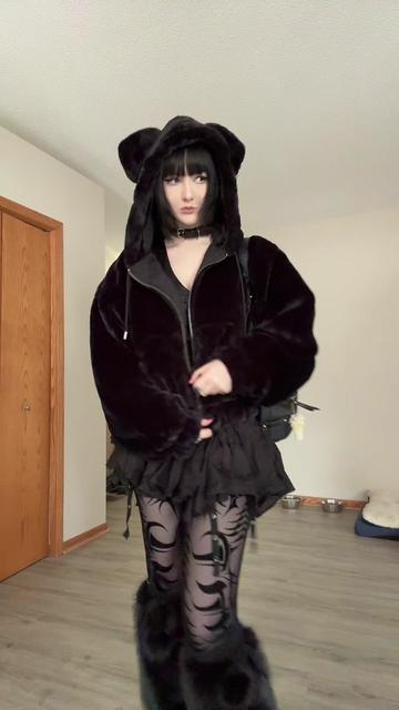 @Emi