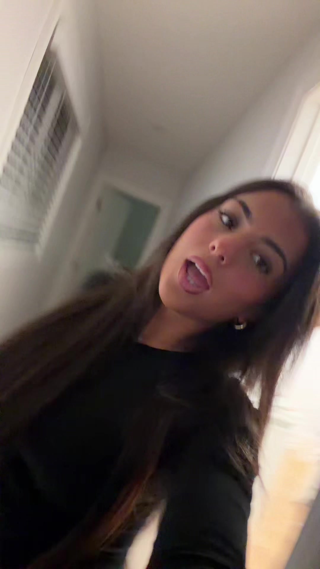 @danielledonononoohno