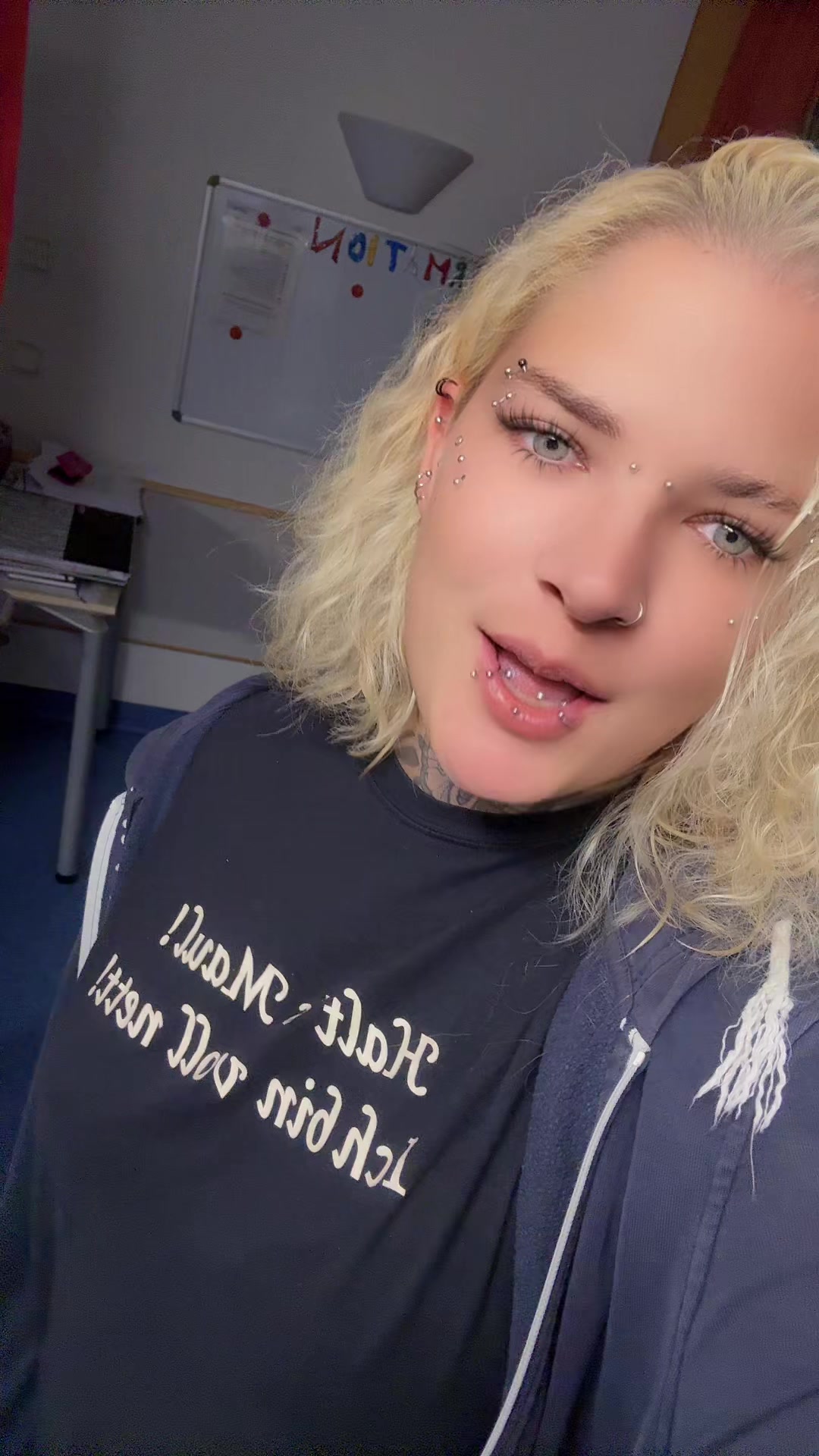 @🦋..𝓑𝓻𝓸𝓴𝓮𝓷_𝓢𝓸𝓾𝓵..🦋