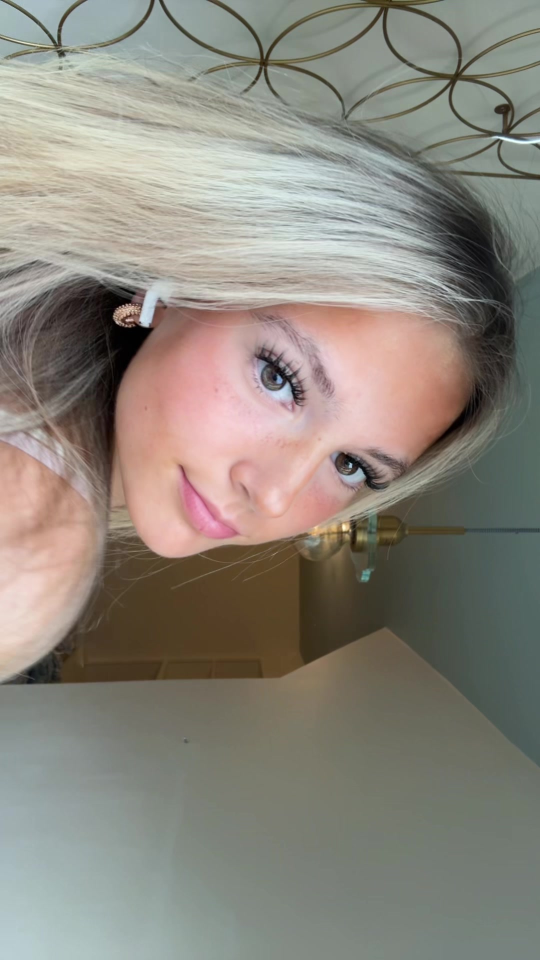 @Chloe
