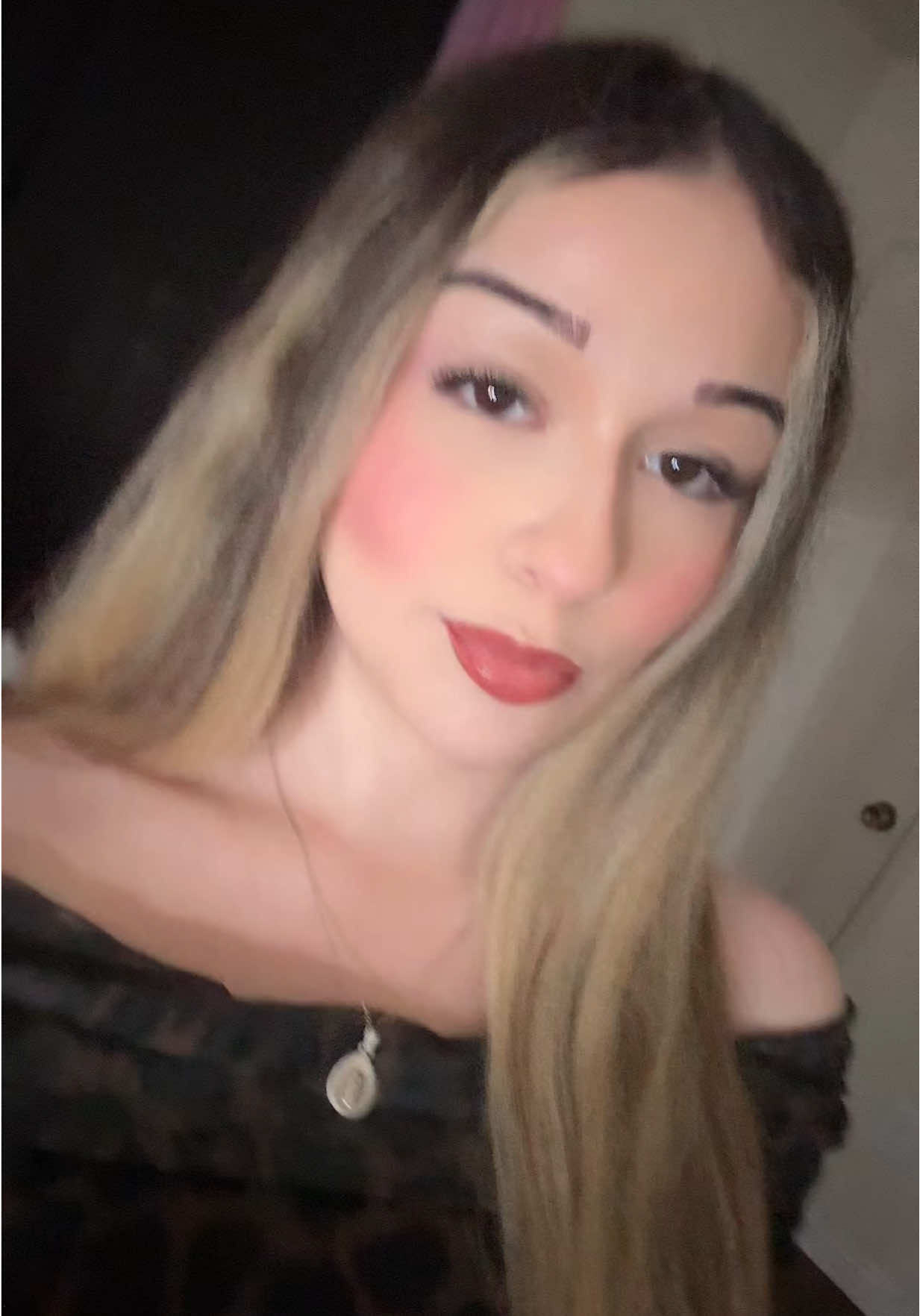 @𝒅𝒖𝒍𝒄𝒆 𝒆𝒔𝒕𝒓𝒆𝒍𝒍𝒂✰