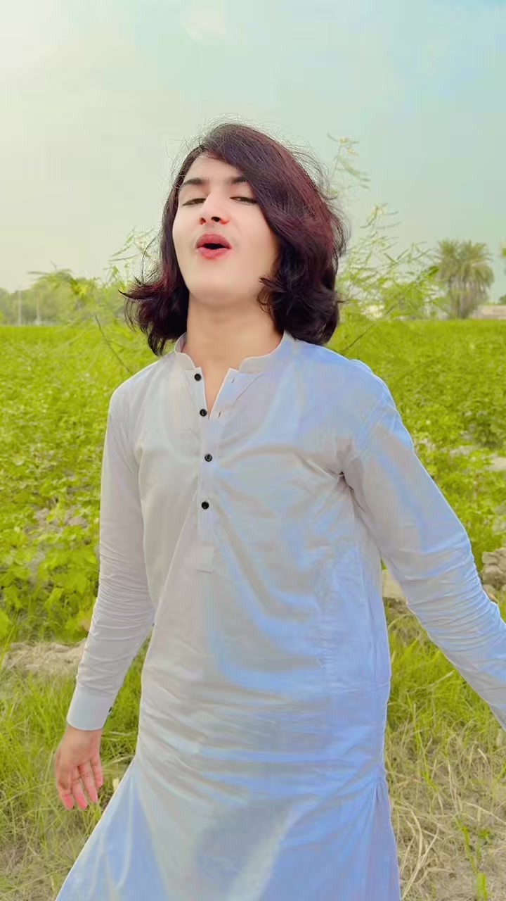 @Junaid raju👑