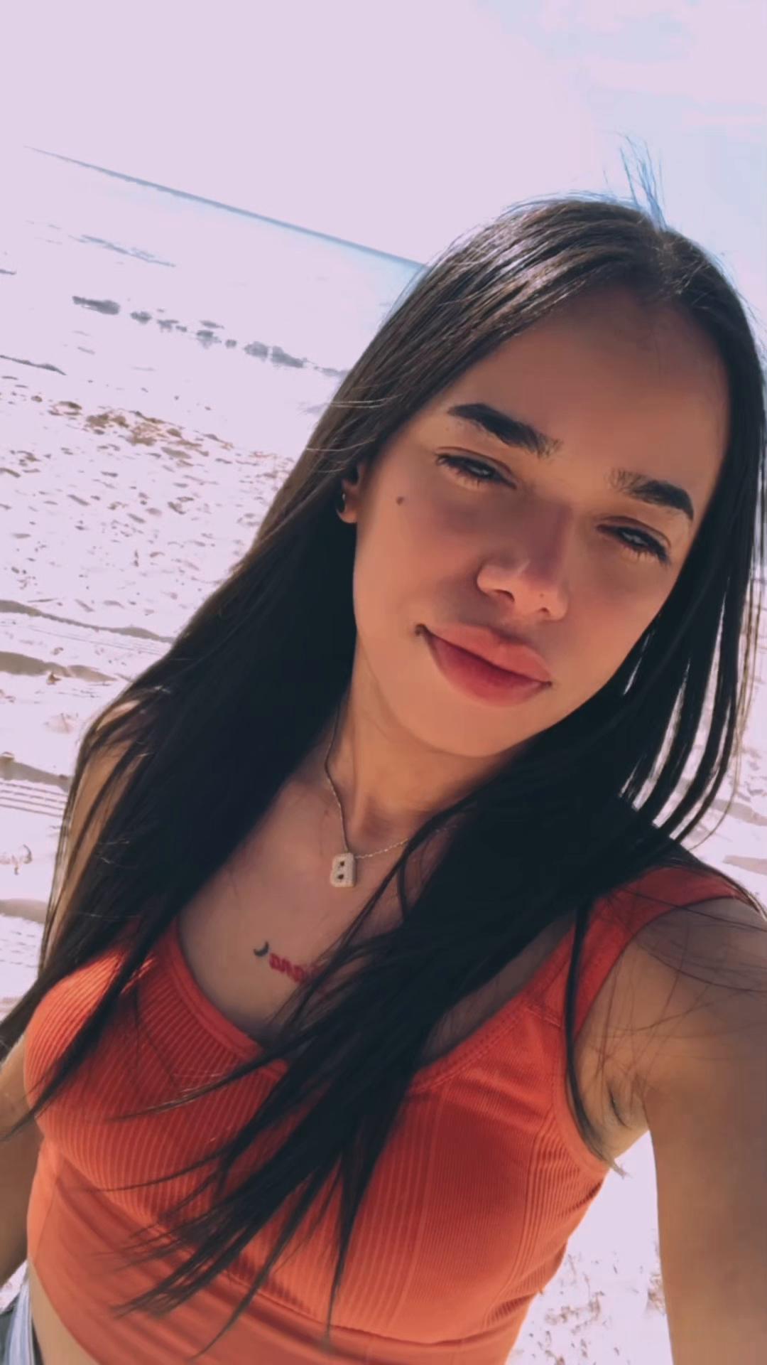 @veronica__bello