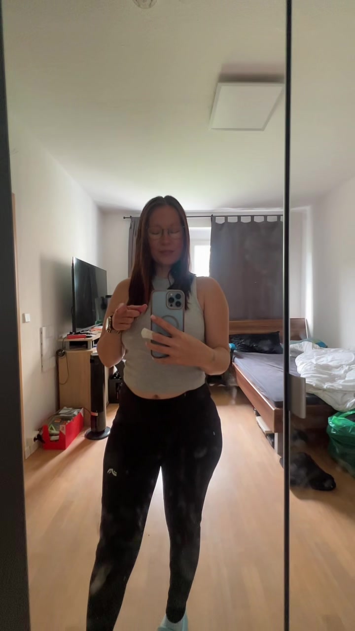 @H0n3y