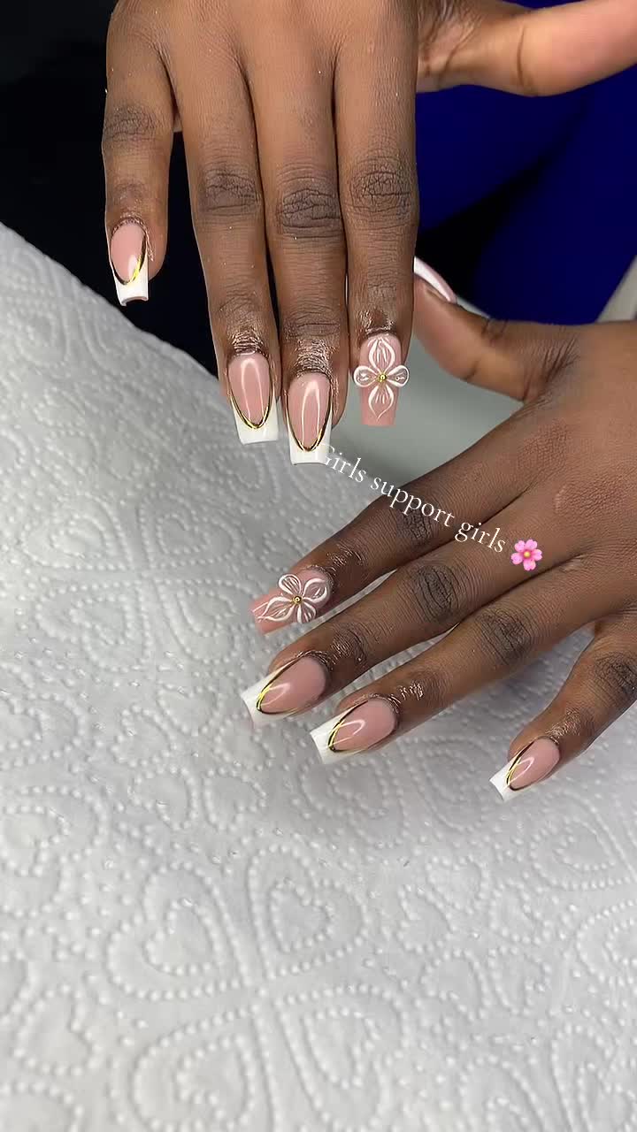 @Girls support Girls 🩷💅