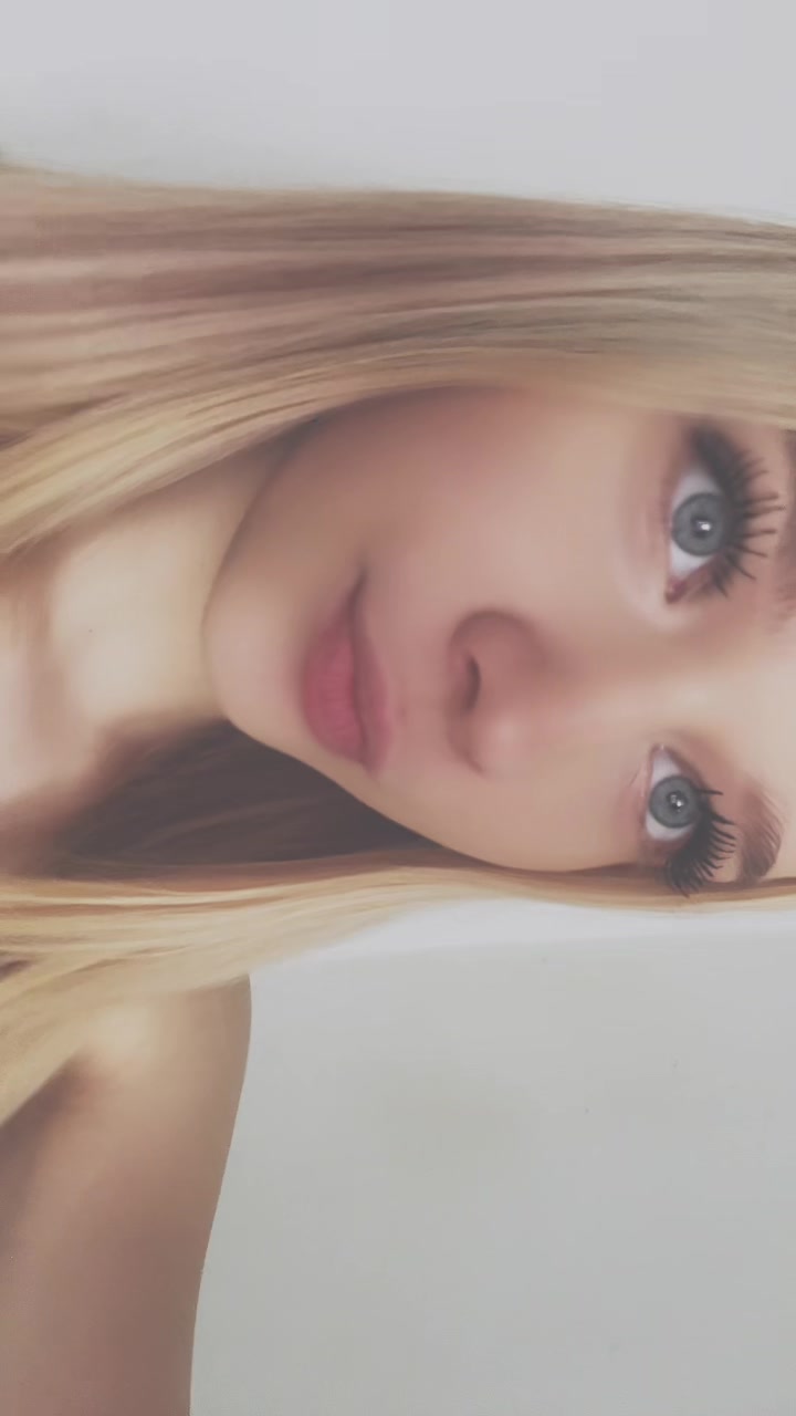 @мила