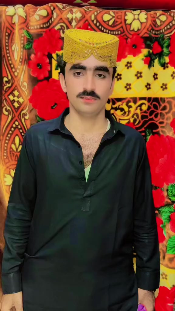 @🇦🇪✈️🇵🇰کنگ بوس سرور جکرانی