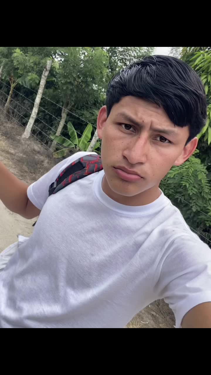 @Si me sigues te sigo 😍😌😭
