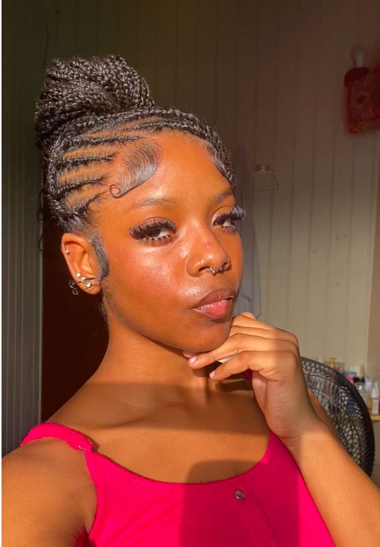 @Pr3ttyface_nikege