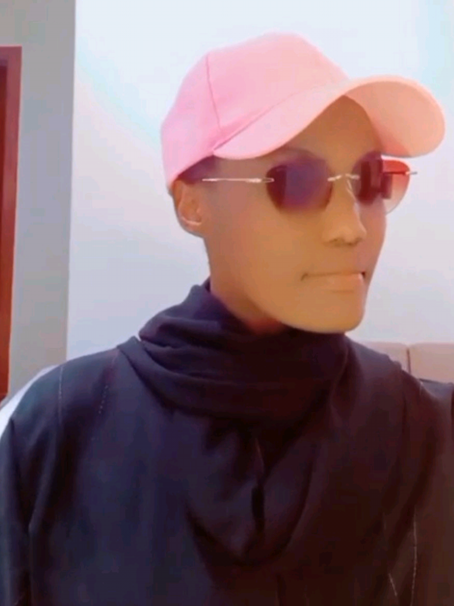 @𝙎𝘼𝙉𝙏𝙊