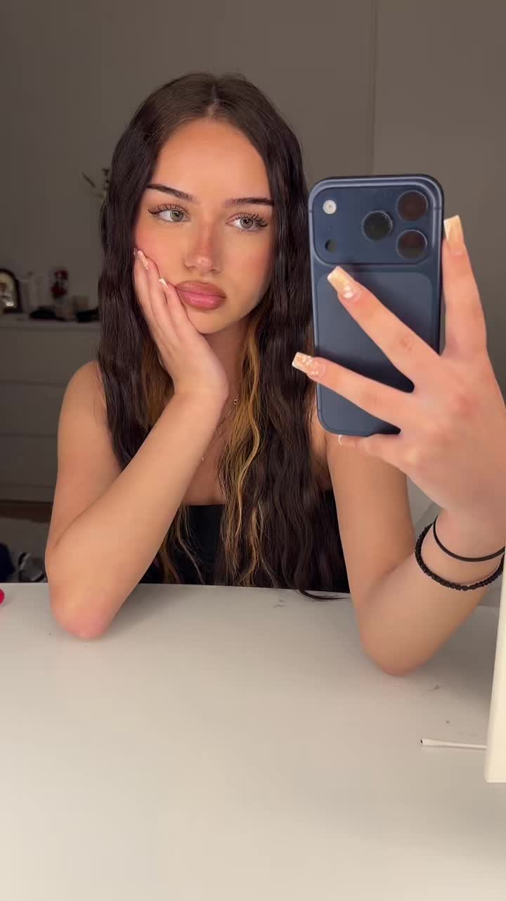 @aleyna