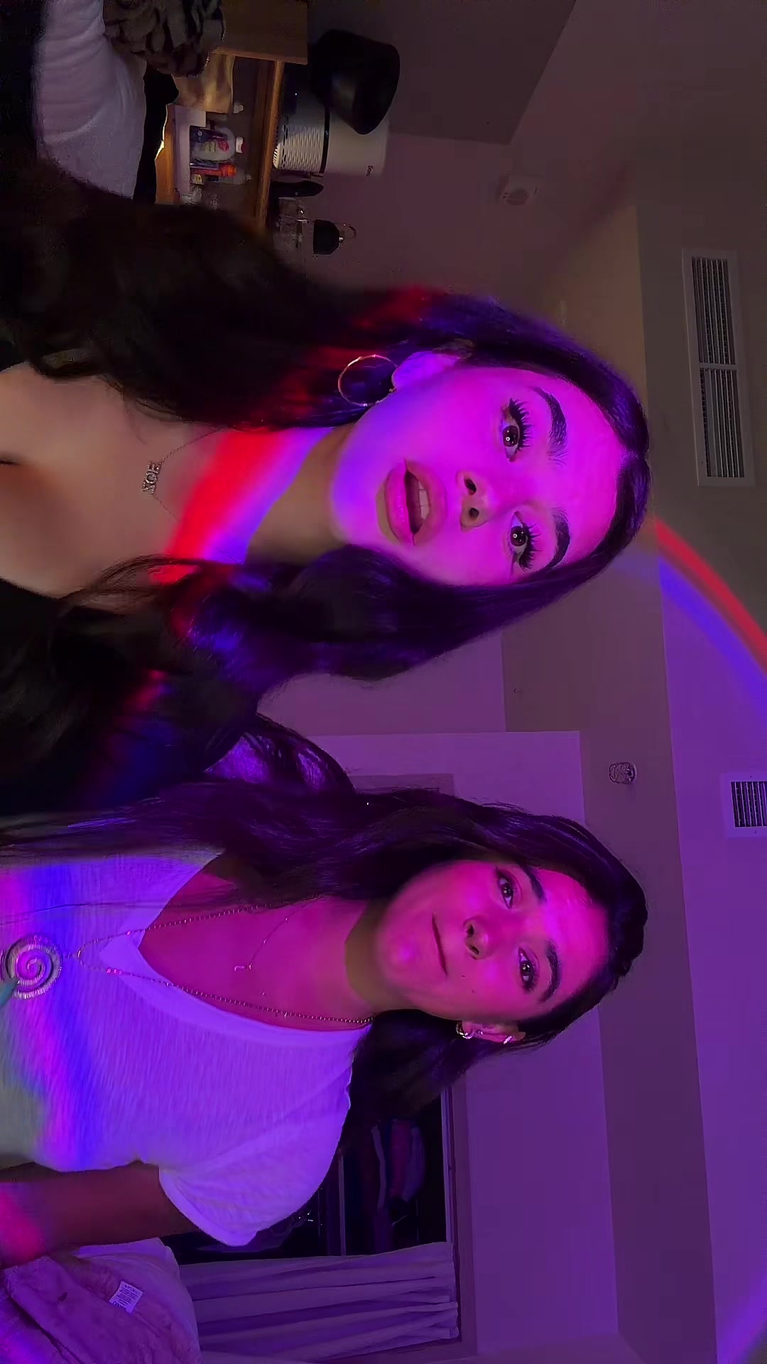 @ZOE SCHWARTZ