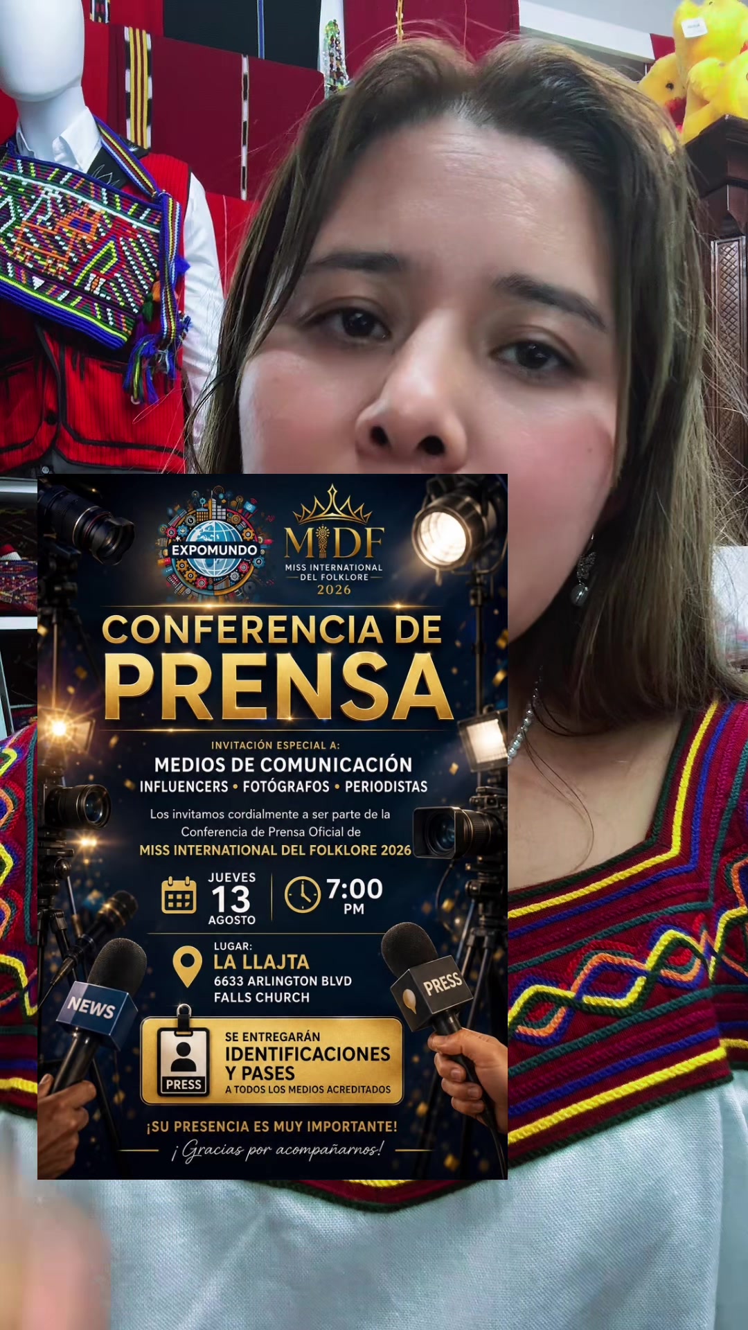 @Elena De León