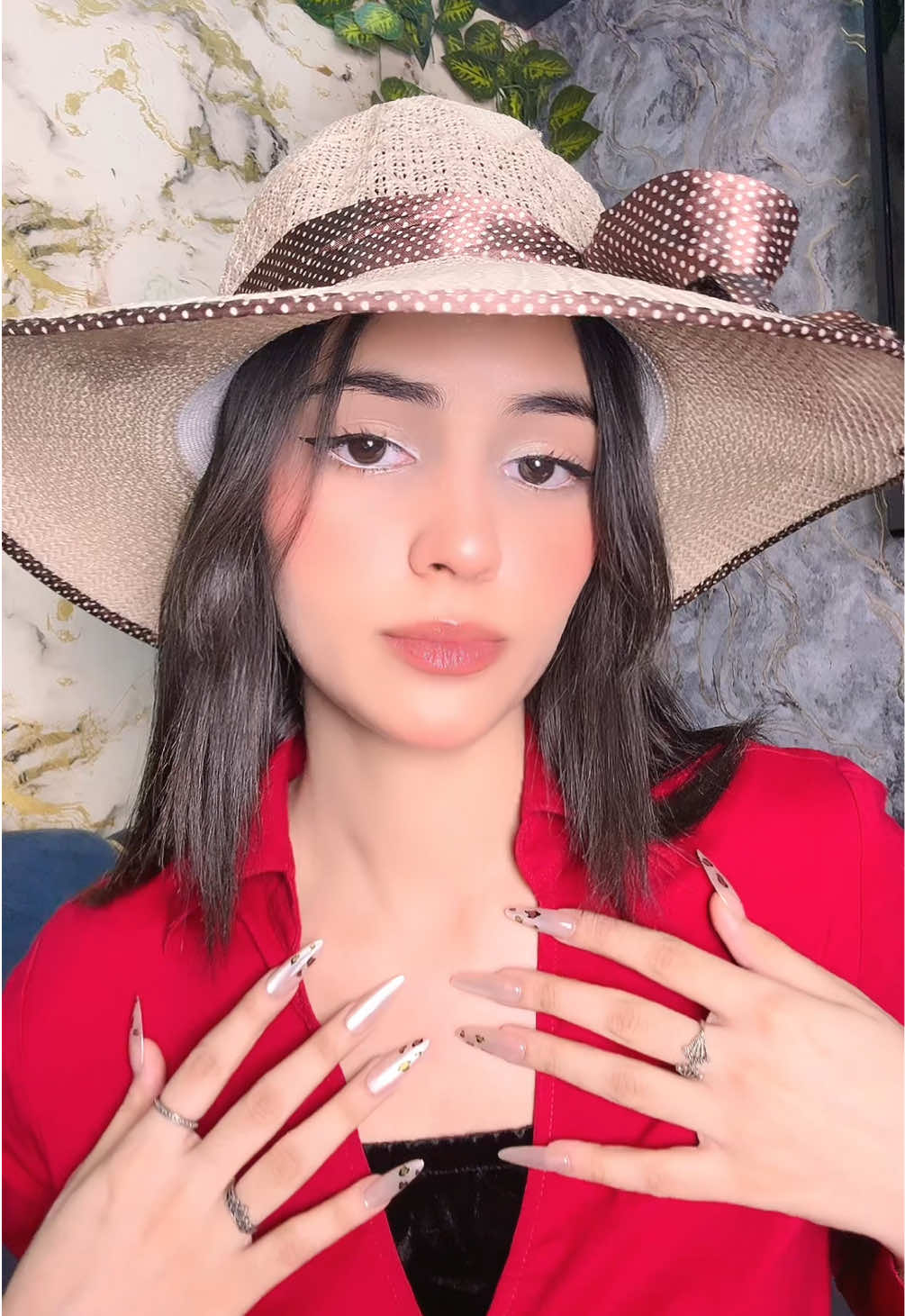 @Alisha_Shah❤️✨